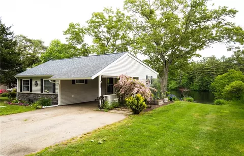 36 Pine Tree Rd, Coventry, RI 02816