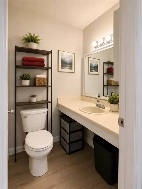Bath - 3940 Post Rd #7, Warwick, RI 02886 photo 1 of 1