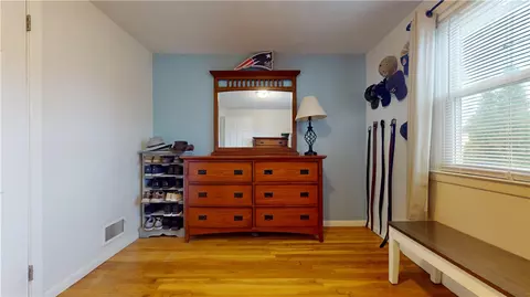 Bedroom - 27 Amherst Rd, Warwick, RI 02889 photo 4 of 8