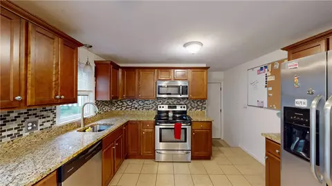 Kitchen - 27 Amherst Rd, Warwick, RI 02889 photo 3 of 4