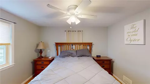 Bedroom - 27 Amherst Rd, Warwick, RI 02889 photo 1 of 8