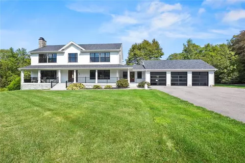 170 Saxony Ave, Tiverton, RI 02878