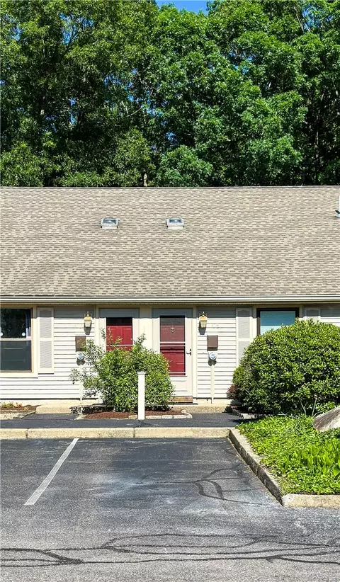565 Smithfield Rd #C6, North Providence, RI 02904