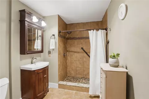 Bath - 180 Allen St #101, Woonsocket, RI 02895 photo 3 of 3