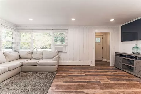 Living - 189 Shore Rd, Westerly, RI 02891 photo 1 of 2