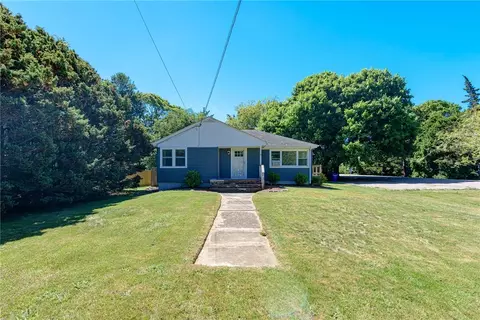 189 Shore Rd, Westerly, RI 02891