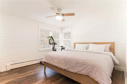 Bedroom - 189 Shore Rd, Westerly, RI 02891 photo 1 of 6