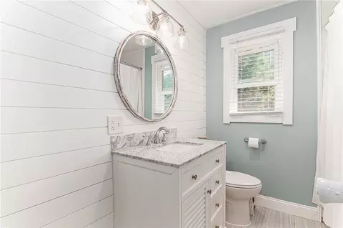 Bath - 189 Shore Rd, Westerly, RI 02891 photo 2 of 2
