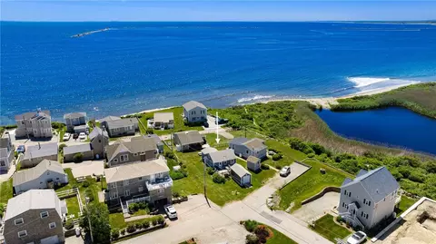 11 Woodruff St, Narragansett, RI 02882