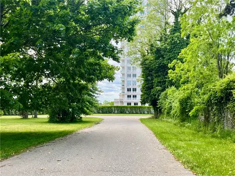 0 Elliot St, Portsmouth, RI 02871