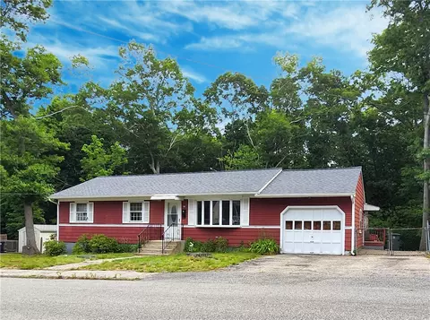 Exterior - 68 Laurel Ave, Coventry, RI 02816 photo 3 of 7