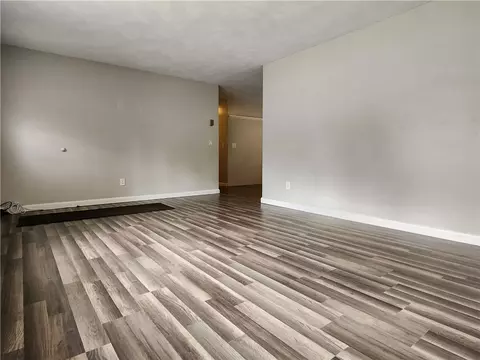 Living - 68 Laurel Ave, Coventry, RI 02816 photo 2 of 4