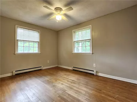 Bedroom - 68 Laurel Ave, Coventry, RI 02816 photo 9 of 11