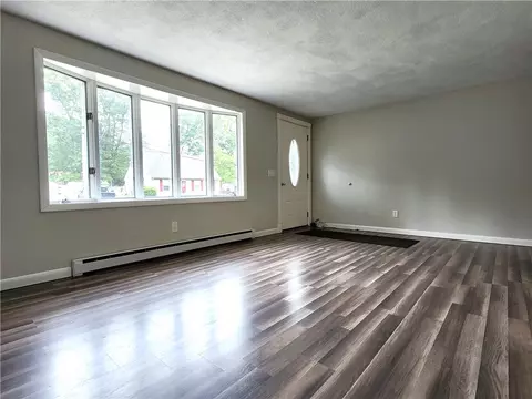 Living - 68 Laurel Ave, Coventry, RI 02816 photo 1 of 4