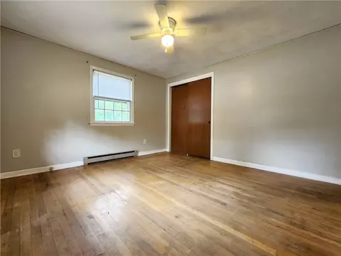 Bedroom - 68 Laurel Ave, Coventry, RI 02816 photo 1 of 11