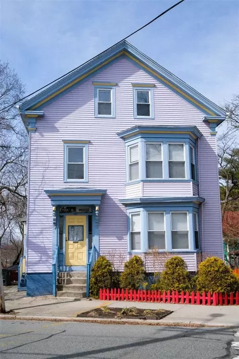 122 Camp St, Providence, RI 02906