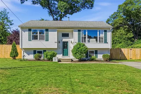 Exterior - 83 Holmes Rd, Warwick, RI 02888 photo 7 of 8