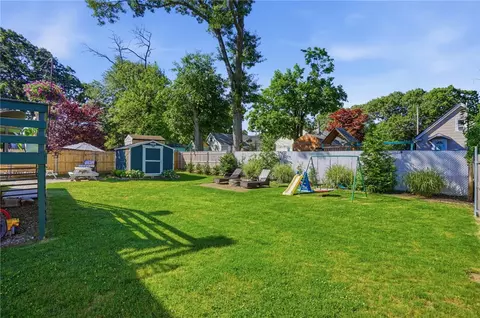 Exterior - 83 Holmes Rd, Warwick, RI 02888 photo 5 of 8
