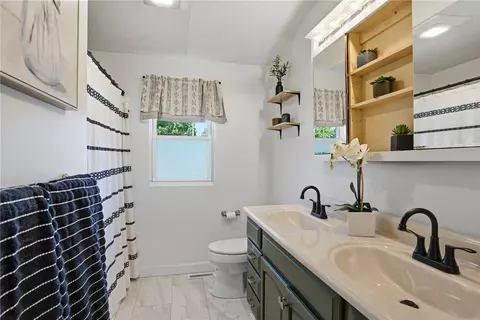 Bath - 83 Holmes Rd, Warwick, RI 02888 photo 1 of 1