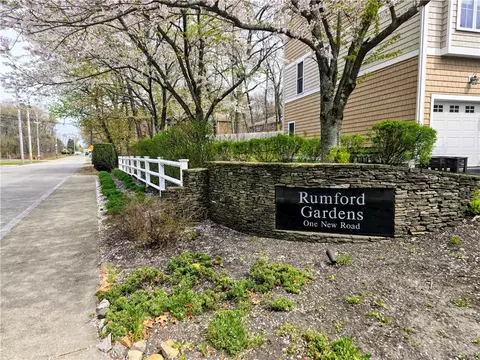 1 New Rd #B2, Rumford, RI 02916
