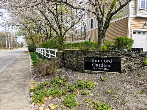 1 New Rd #B2, Rumford, RI 02916