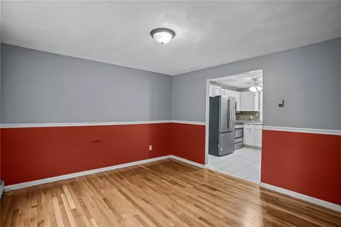 Living - 59 Arcadia Rd, Exeter, RI 02822 photo 5 of 6