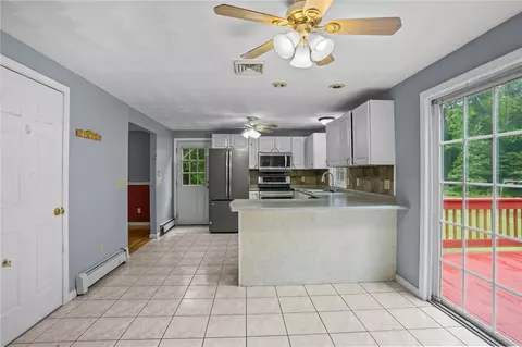 Kitchen - 59 Arcadia Rd, Exeter, RI 02822 photo 1 of 2