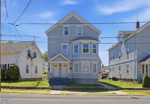 903 Roosevelt Ave, Pawtucket, RI 02860