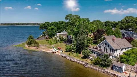 63 Teed Ave, Barrington, RI 02806