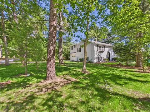 Exterior - 119 Hemlock Rd, South Kingstown, RI 02879 photo 6 of 9