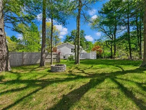Exterior - 119 Hemlock Rd, South Kingstown, RI 02879 photo 5 of 9