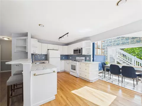 Kitchen - 119 Hemlock Rd, South Kingstown, RI 02879 photo 4 of 4