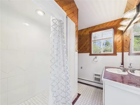 Bath - 119 Hemlock Rd, South Kingstown, RI 02879 photo 2 of 4