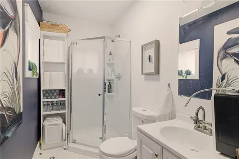 Bath - 269 Bellman Ave, Warwick, RI 02889 photo 1 of 3