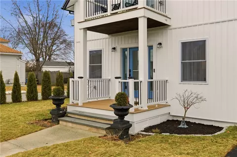 Exterior - 269 Bellman Ave, Warwick, RI 02889 photo 2 of 9