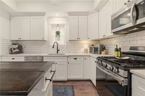 Kitchen - 269 Bellman Ave, Warwick, RI 02889 photo 3 of 3