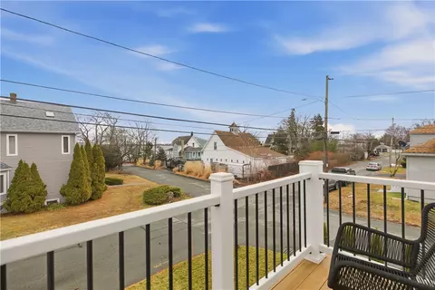 Exterior - 269 Bellman Ave, Warwick, RI 02889 photo 5 of 9