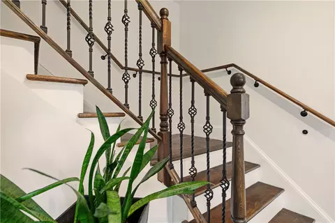 Entry Way - 269 Bellman Ave, Warwick, RI 02889 photo 6 of 8