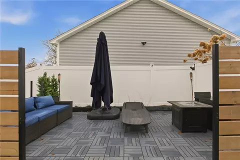 Exterior - 269 Bellman Ave, Warwick, RI 02889 photo 8 of 9