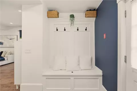 Entry Way - 269 Bellman Ave, Warwick, RI 02889 photo 3 of 8