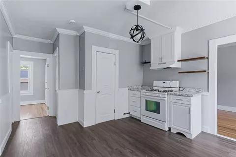 Entry Way - 428 9th Ave, Woonsocket, RI 02895 photo 1 of 4