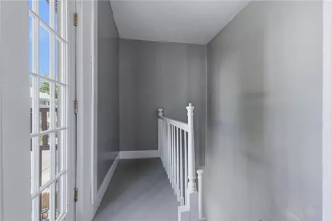 Entry Way - 428 9th Ave, Woonsocket, RI 02895 photo 4 of 4