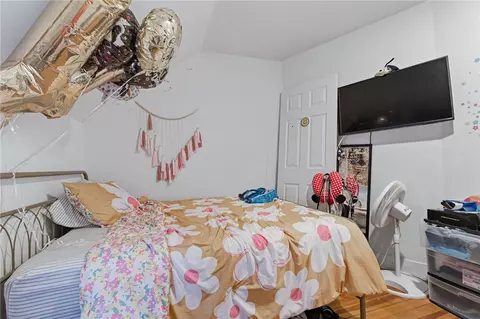 Bedroom - 428 9th Ave, Woonsocket, RI 02895 photo 15 of 17