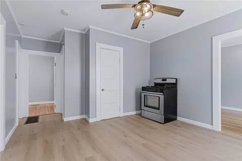 Entry Way - 428 9th Ave, Woonsocket, RI 02895 photo 2 of 4