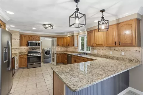 Kitchen - 71 Rolling Hill Dr, Exeter, RI 02822 photo 1 of 4