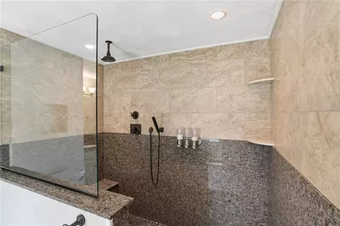 Bath - 71 Rolling Hill Dr, Exeter, RI 02822 photo 2 of 6