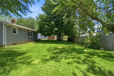Exterior - 5 Lee Dr, Warren, RI 02885 photo 6 of 7