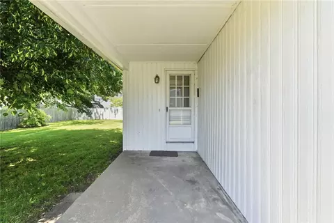 Exterior - 5 Lee Dr, Warren, RI 02885 photo 1 of 7