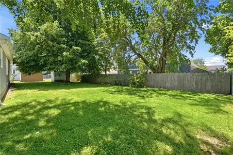 Exterior - 5 Lee Dr, Warren, RI 02885 photo 7 of 7