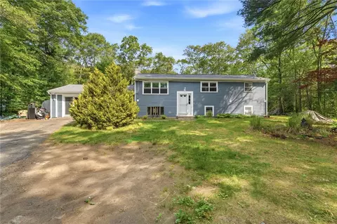 2654 Harkney Hill Rd, Coventry, RI 02816